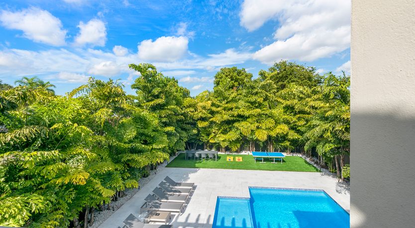 Photo of Coral Beauty