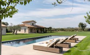 Photo of Tuscan Tones