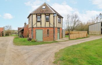 Round the Twist Holiday Home