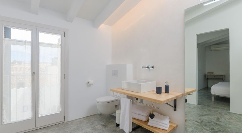 Photo of Heart of Art&agrave;