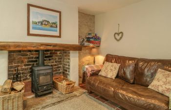 Shillingstone Cottage Holiday Home