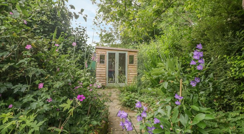 Photo of Shillingstone Cottage