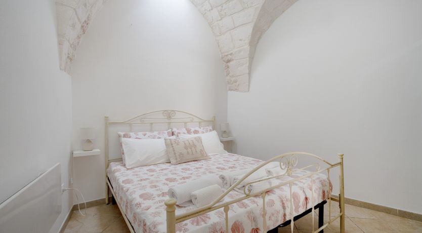 Photo of Ivory Light