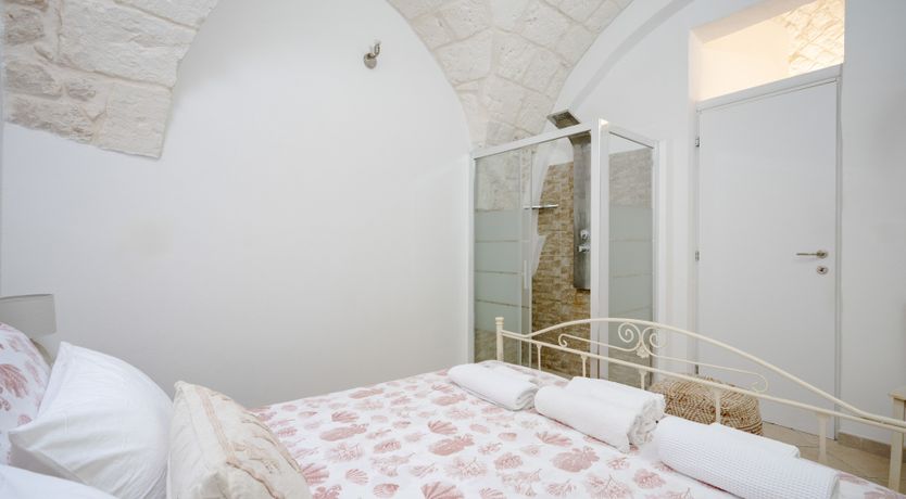 Photo of Ivory Light