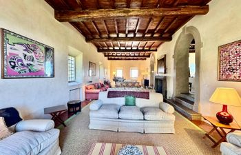 Tuscan Olive Holiday Home