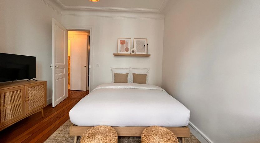 Photo of Paris Perch