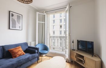 Paris Perch Holiday Home