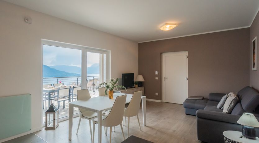 Photo of Lake View Wonder