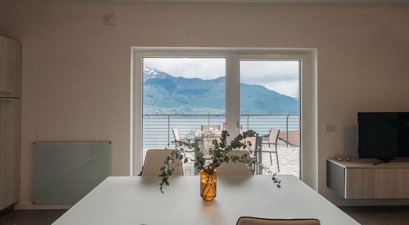 Photo of Lake View Wonder