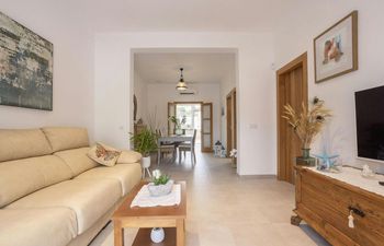 Pleasant Shore Holiday Home