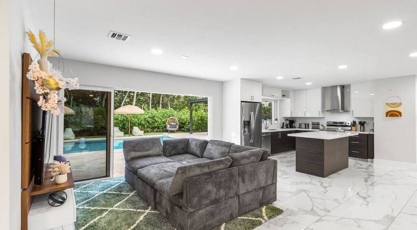 Photo of Coral & Sunshine