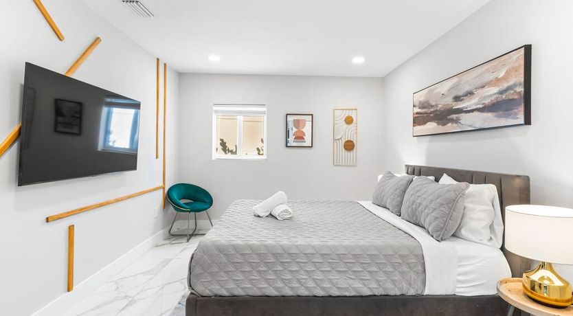 Photo of Coral & Sunshine