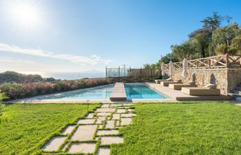 Bay & Ocean View Holiday Home