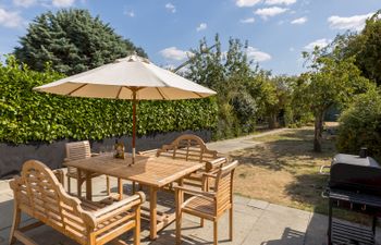 A River View Holiday Home