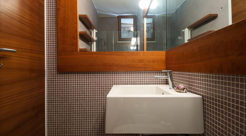 Photo of Ad Infinitatem