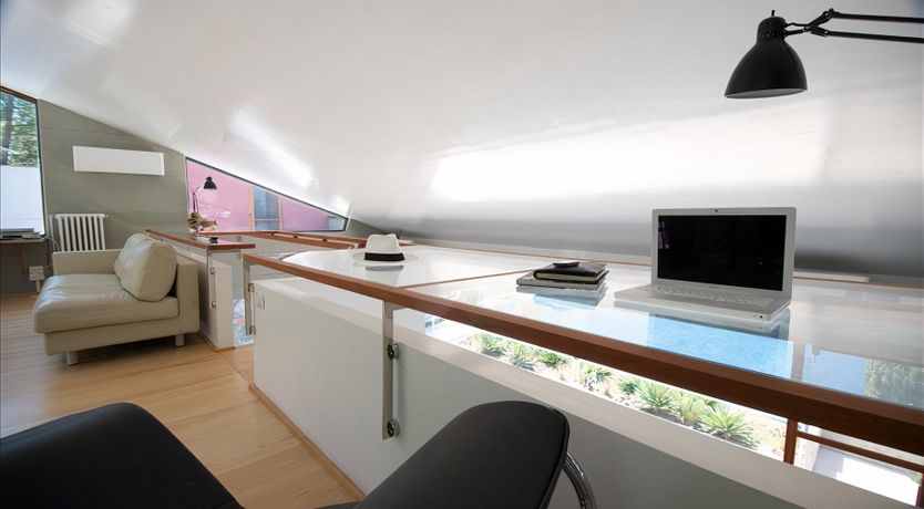 Photo of Ad Infinitatem