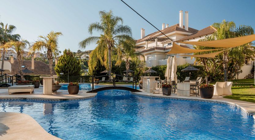 Photo of Jade & Quartz