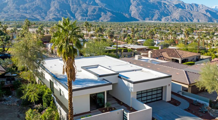 Photo of Misty Mountain Hideaway