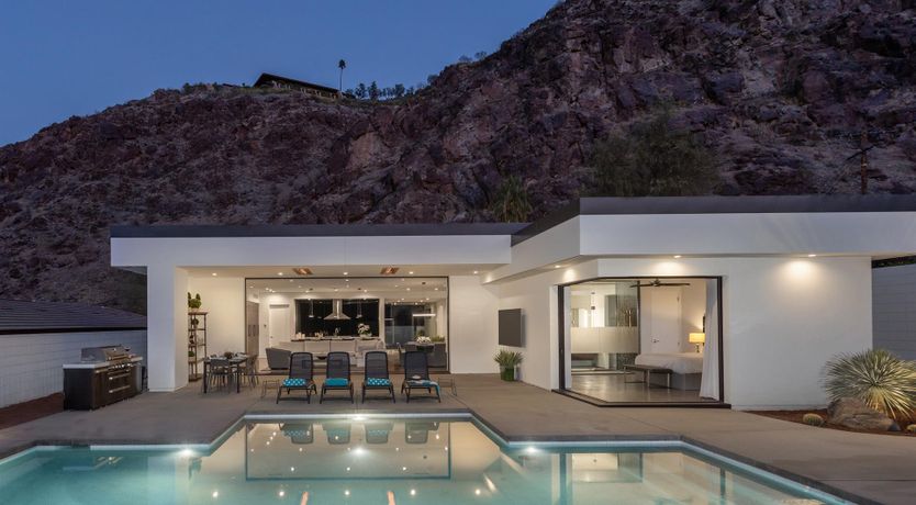 Photo of Misty Mountain Hideaway