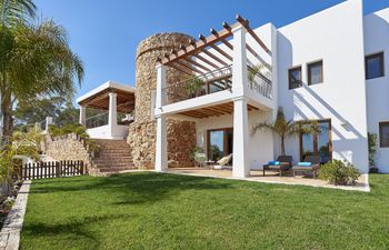 Hilltop Sanctuary Holiday Home