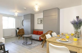 Oxford Bloom Holiday Home