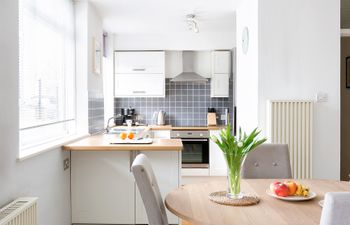 Romantic Court Holiday Home