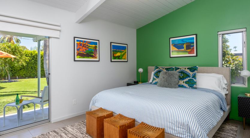 Photo of It's a Mid-Mod Thing