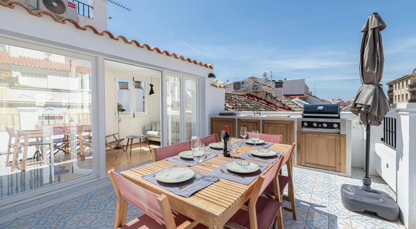 Photo of Sunlight & Stars