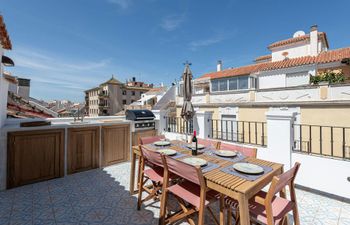 Sunlight & Stars Holiday Home