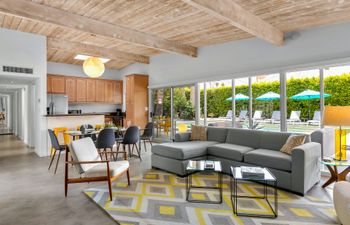 Palm Tree Dreams Holiday Home