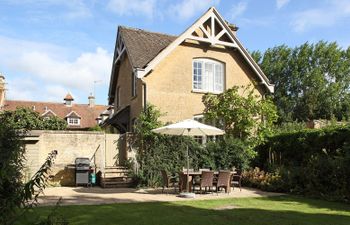 The Fireside Fortunes Holiday Home