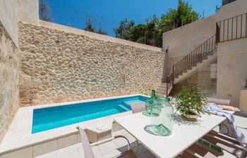 Topaz Water Holiday Home