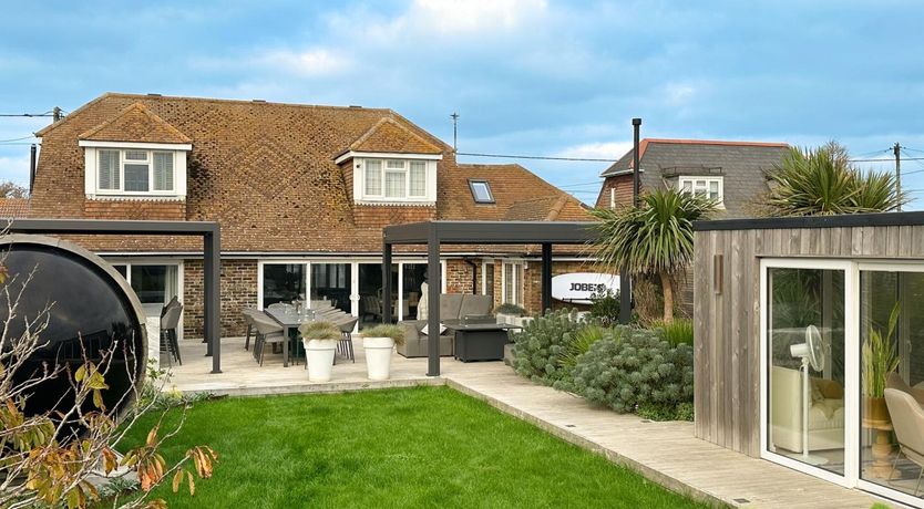 Photo of 6 Bed in Rye