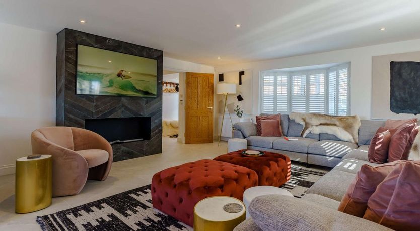 Photo of 6 Bed in Rye