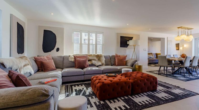Photo of 6 Bed in Rye