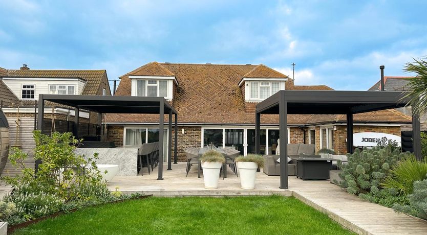 Photo of 6 Bed in Rye