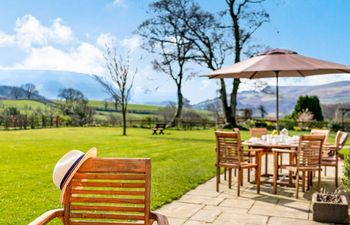10 Bed in Head Of Lorton Valley Holiday Home