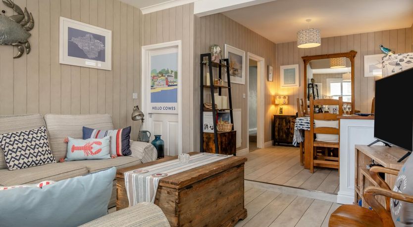 Photo of 3 Bed in Cowes