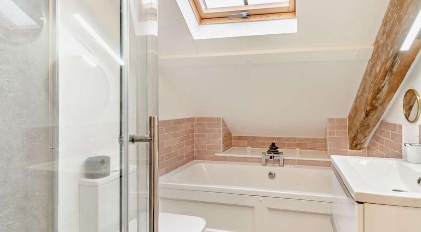 Photo of 2 Bed in Llanarth