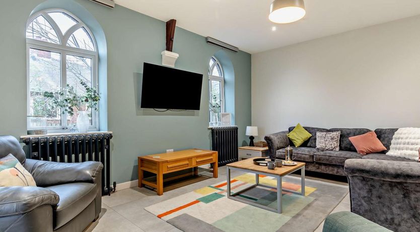 Photo of 6 Bed in Prestatyn