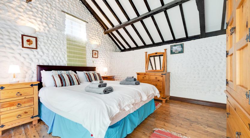 Photo of 3 Bed in Bacton