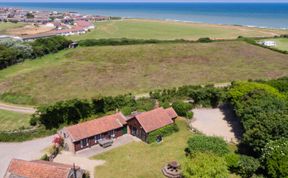Photo of 3 Bed in Bacton