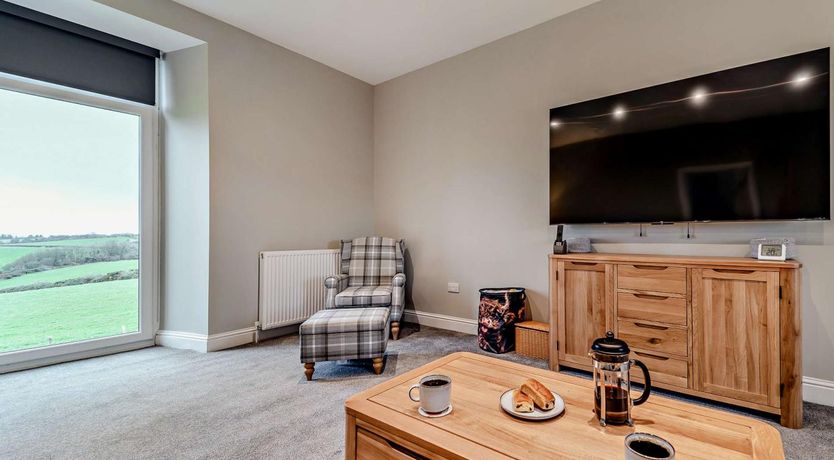 Photo of 3 Bed in Girvan