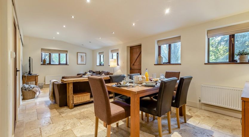 Photo of 3 Bed in Briston