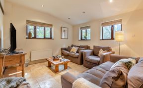 Photo of 3 Bed in Briston