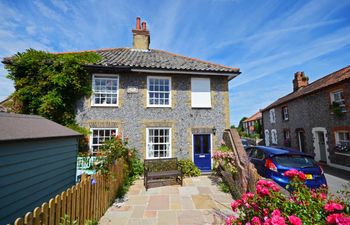 2 Bed in Holt Holiday Home