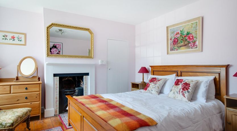 Photo of 2 Bed in Holt