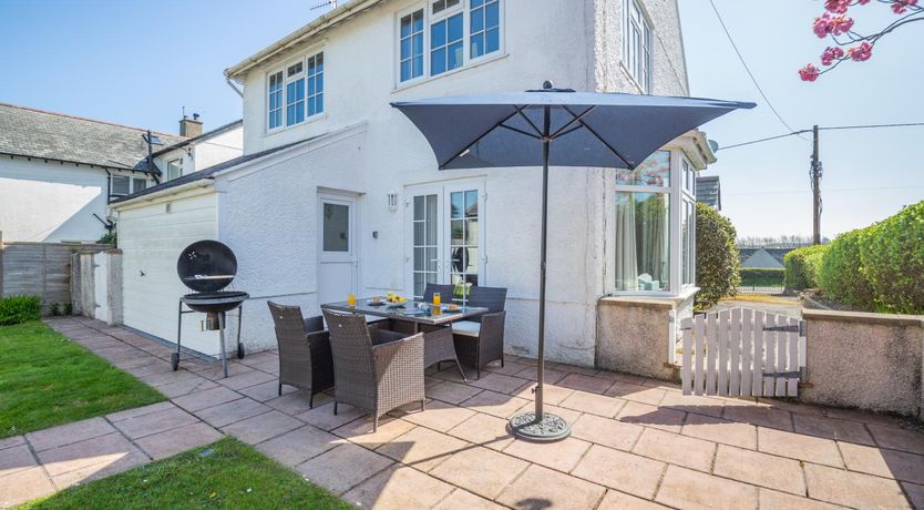 Photo of 5 Bed in Abersoch