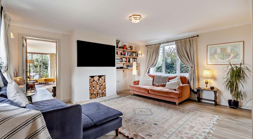 Photo of 5 Bed in Langham