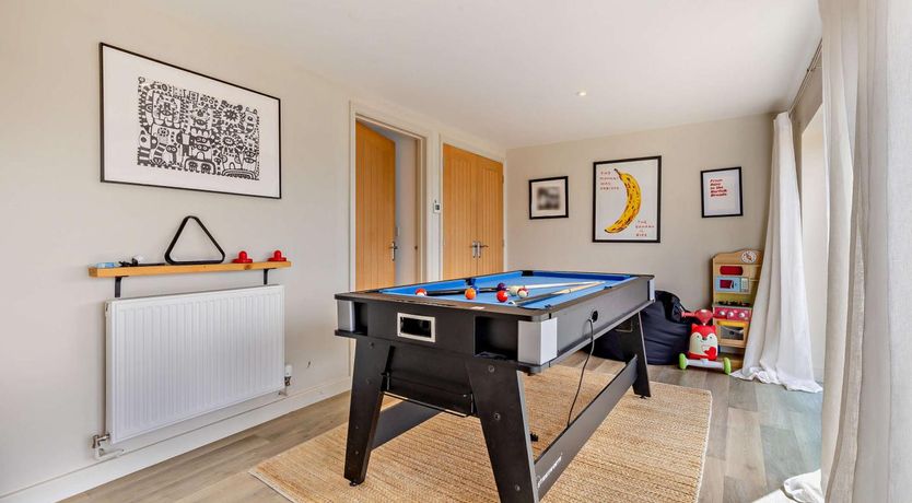 Photo of 5 Bed in Langham